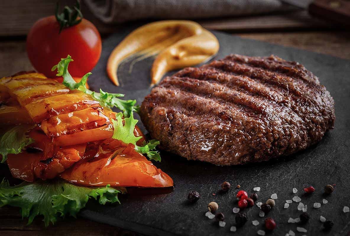 Onion Roasted Garlic Elk Burgers
